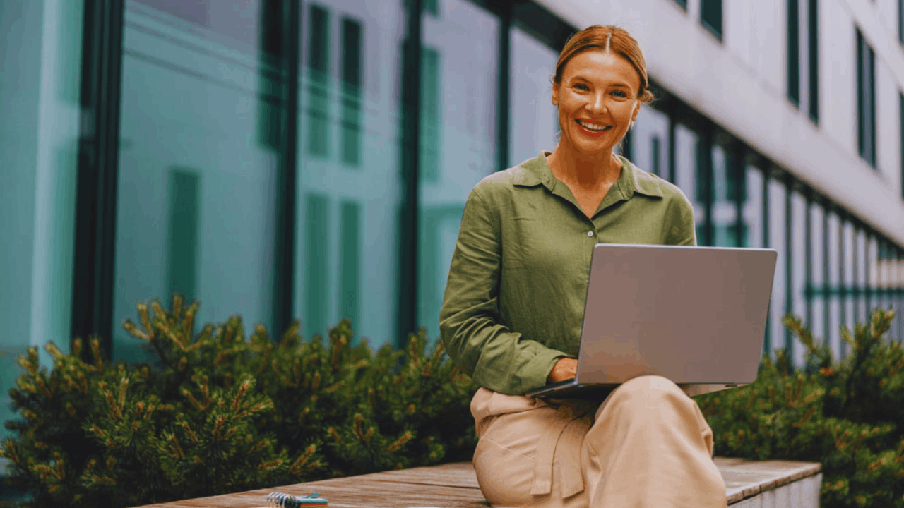 How to Attract the Right Job: Career Tips You Need