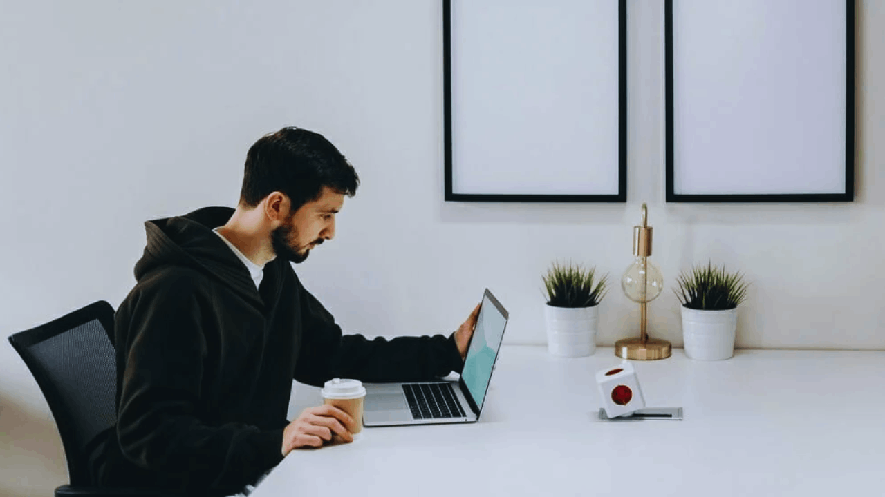 Top Tips to Increase Your Freelance Income in 2025