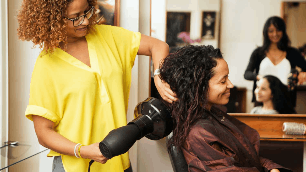 Hairdressing and Hairstyling Job: Free Certificate and Career Opportunities